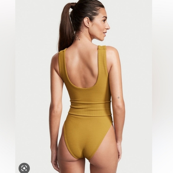 New! Montce Kim Belted One Piece Mari Scrunch Swimsuit - Picture 2 of 11